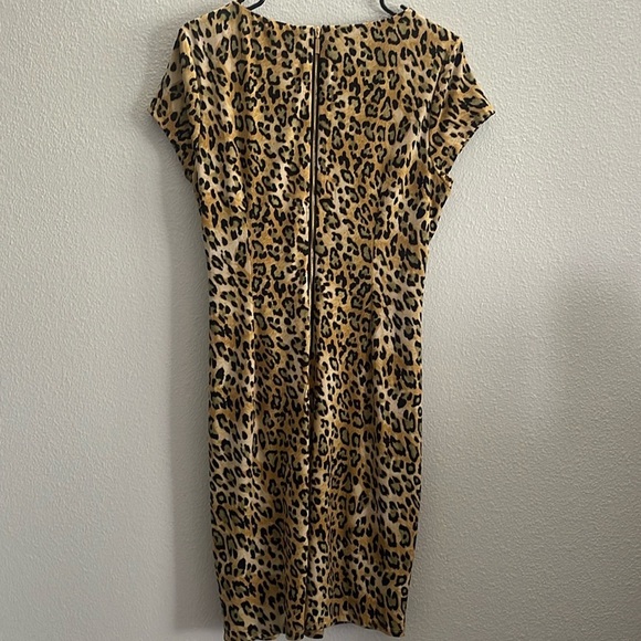 Carmen Marc Valvo Leopard Print Dress - Picture 4 of 5
